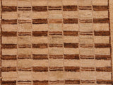 Modern Gabbeh Tammera Beige/Tan Wool Rug - 6'0'' x 8'9''